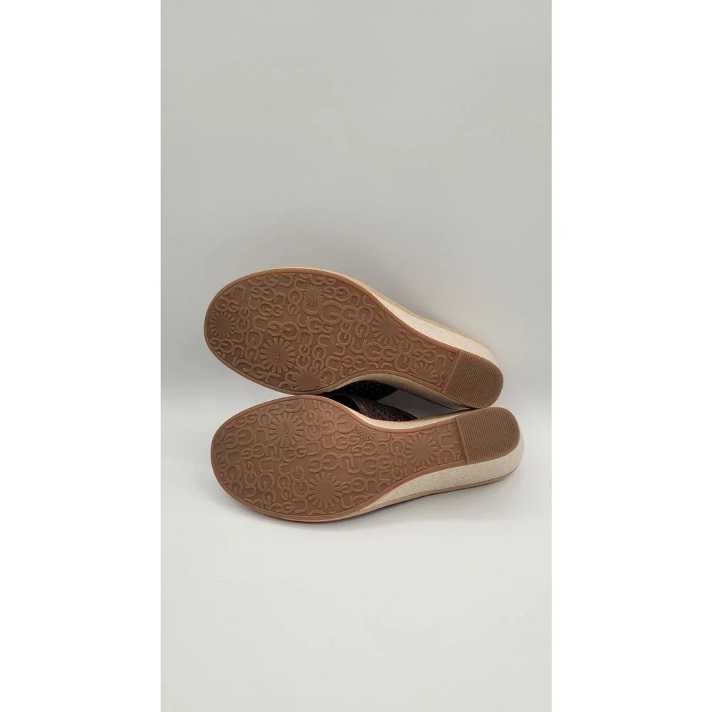 UGG Solena Women's Wedge Sandals 7.5 Brown Leather Perforated Comfort Thong